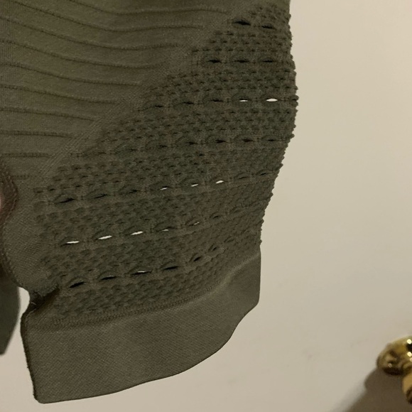 Gymshark olive army green leggings - Picture 5 of 8